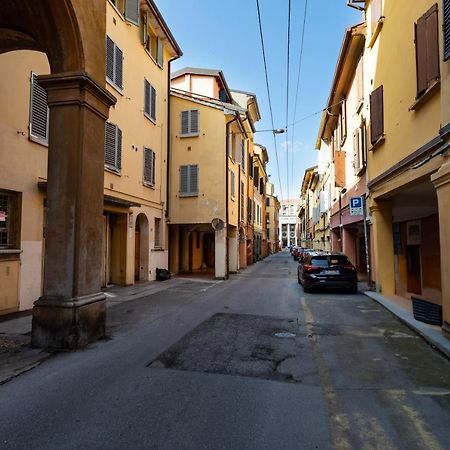 Ferienwohnung Bologna'S Way Sguardo Sui Tetti Exterior foto